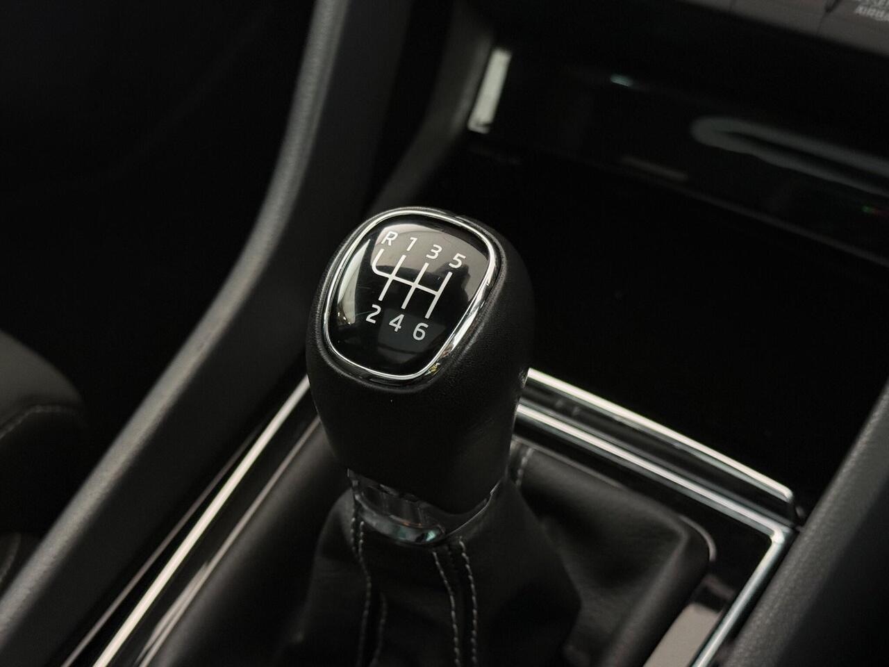 Skoda Karoq thumbnail Interior Front