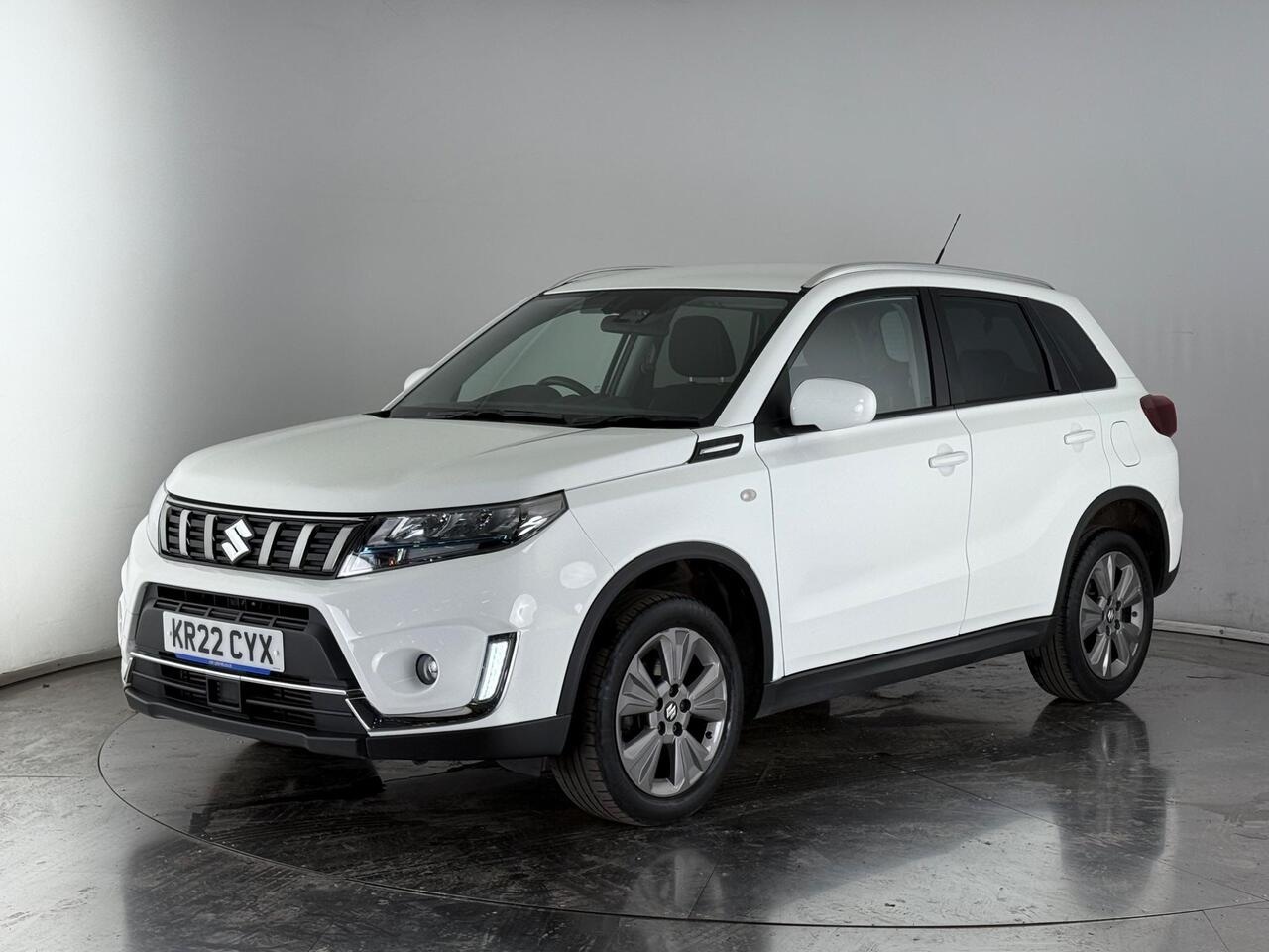 Suzuki Vitara thumbnail Front Left