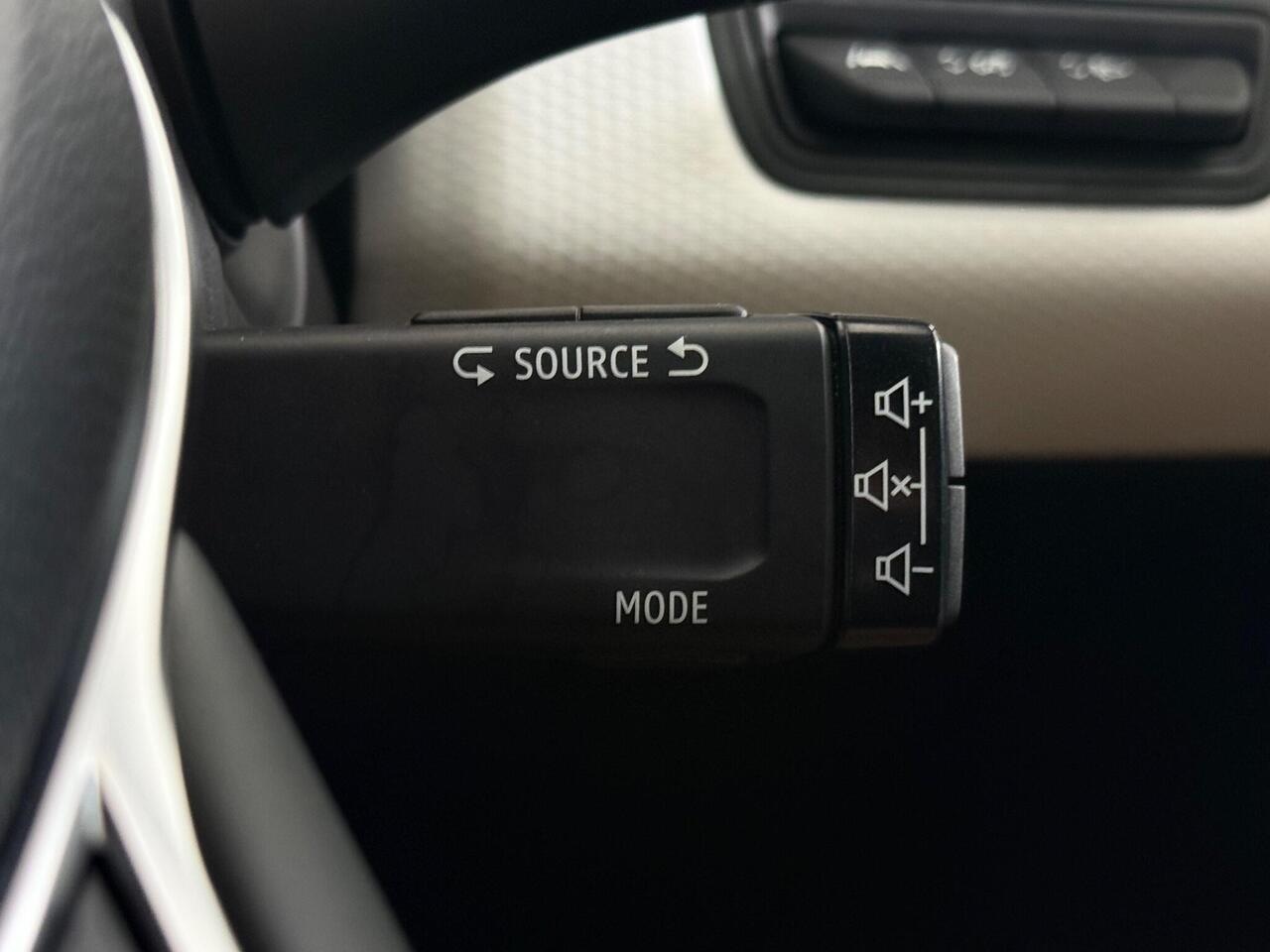 Renault Clio thumbnail Misc Controls