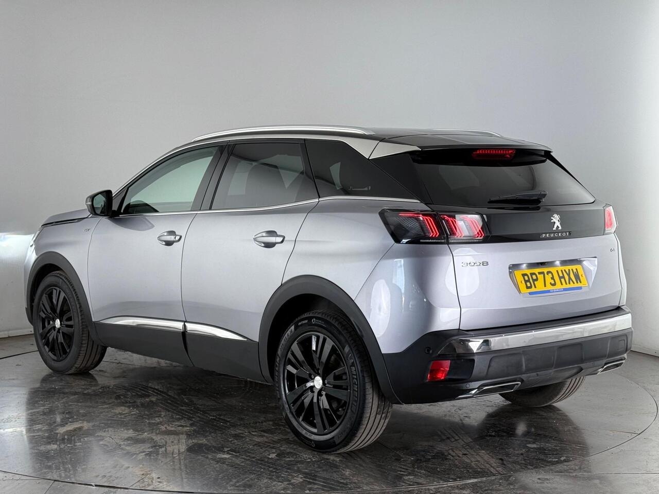 Peugeot 3008 thumbnail Rear Left