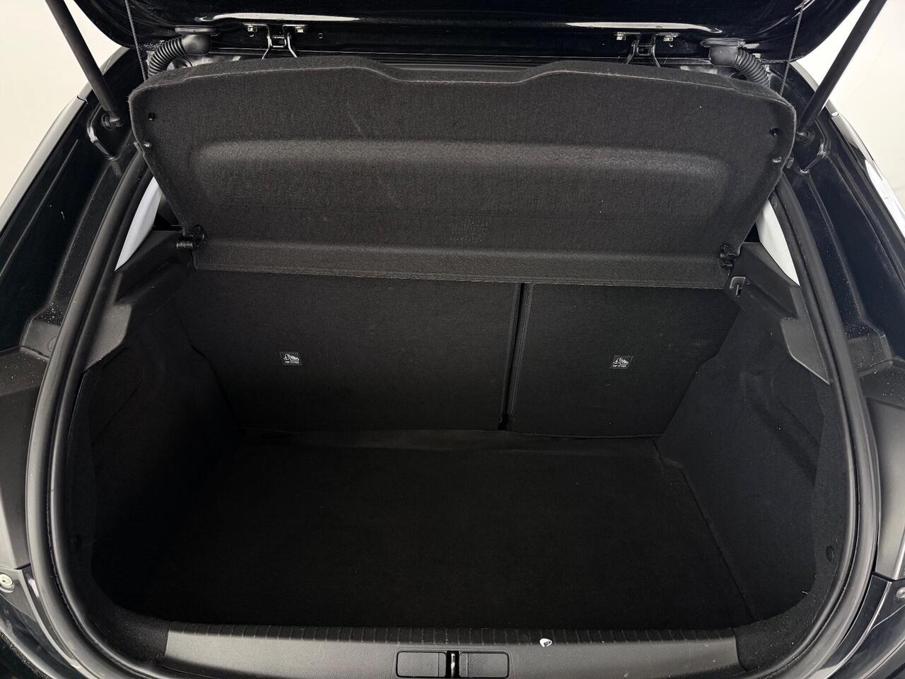 Vauxhall Corsa thumbnail Boot