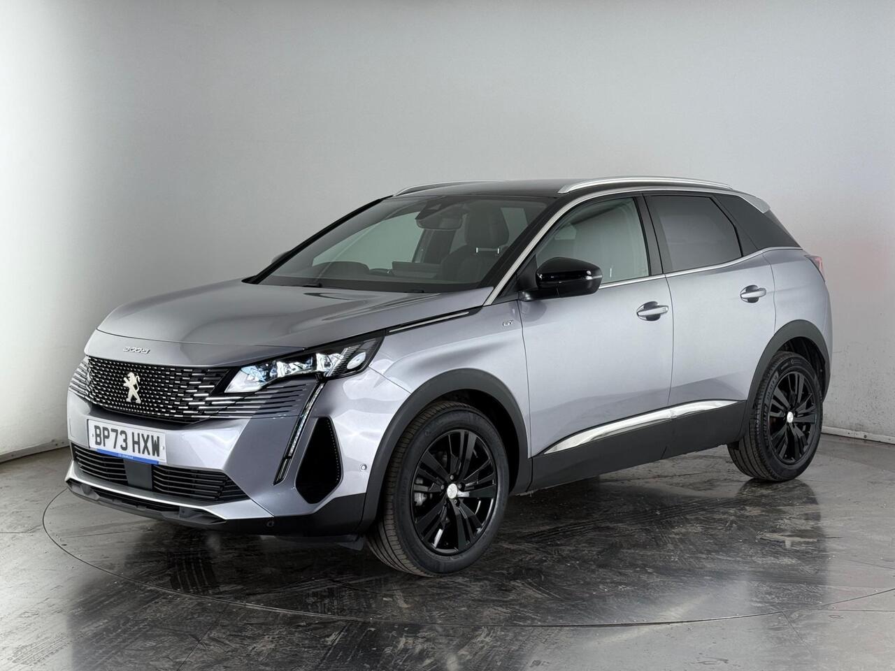 Peugeot 3008 thumbnail Front Left