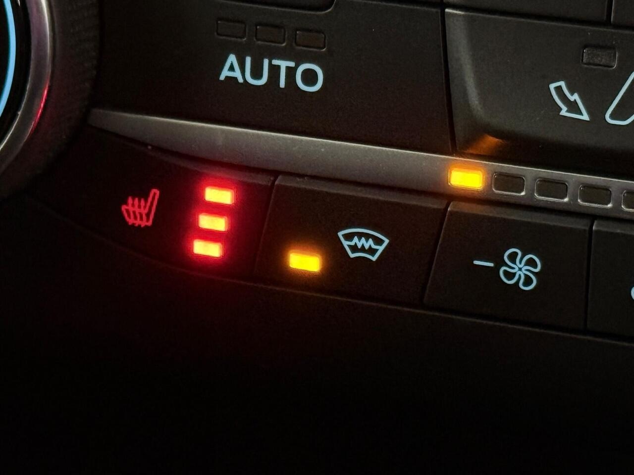 Ford Kuga thumbnail Misc Controls