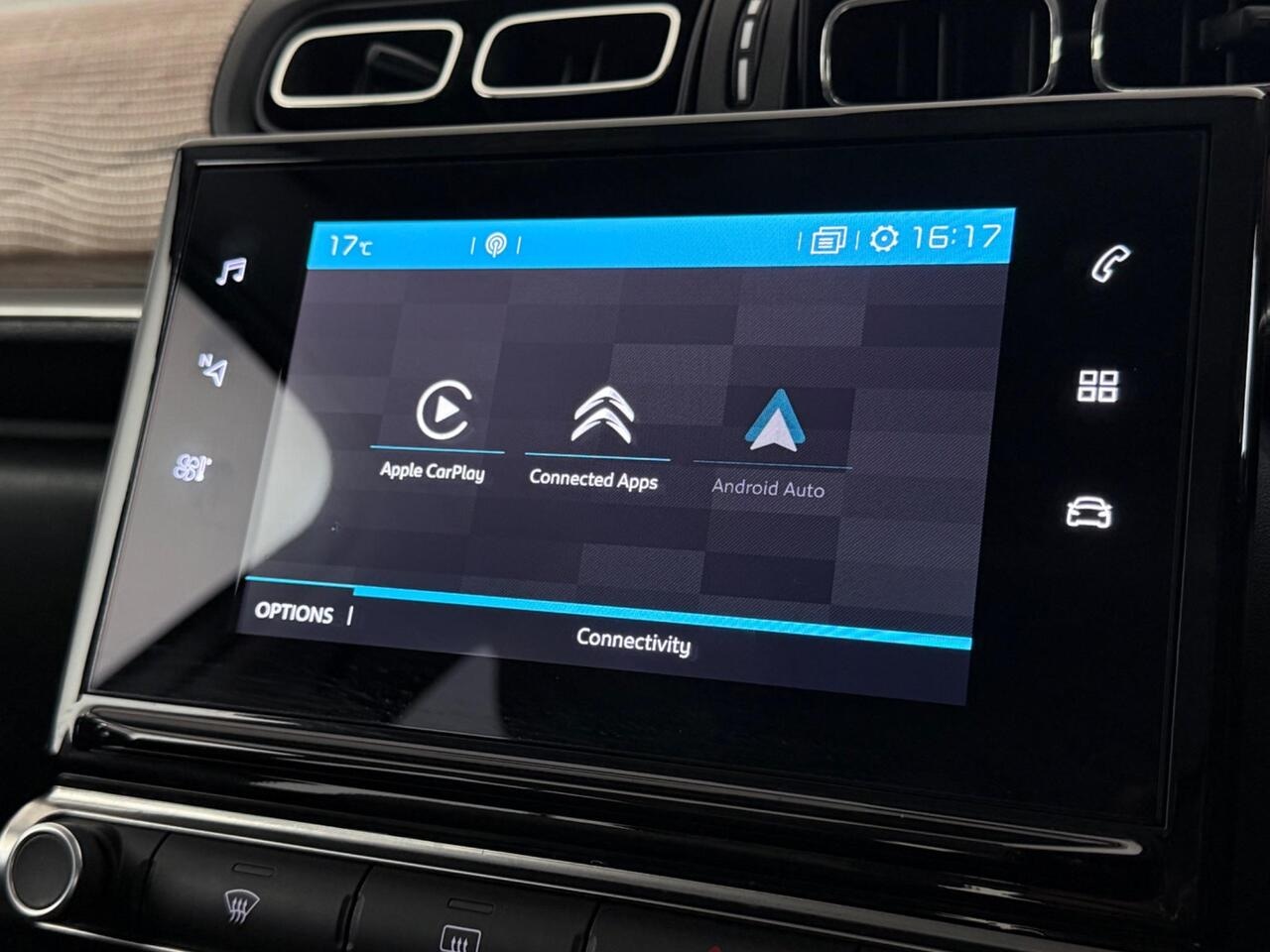Citroen C3 thumbnail Infotainment System