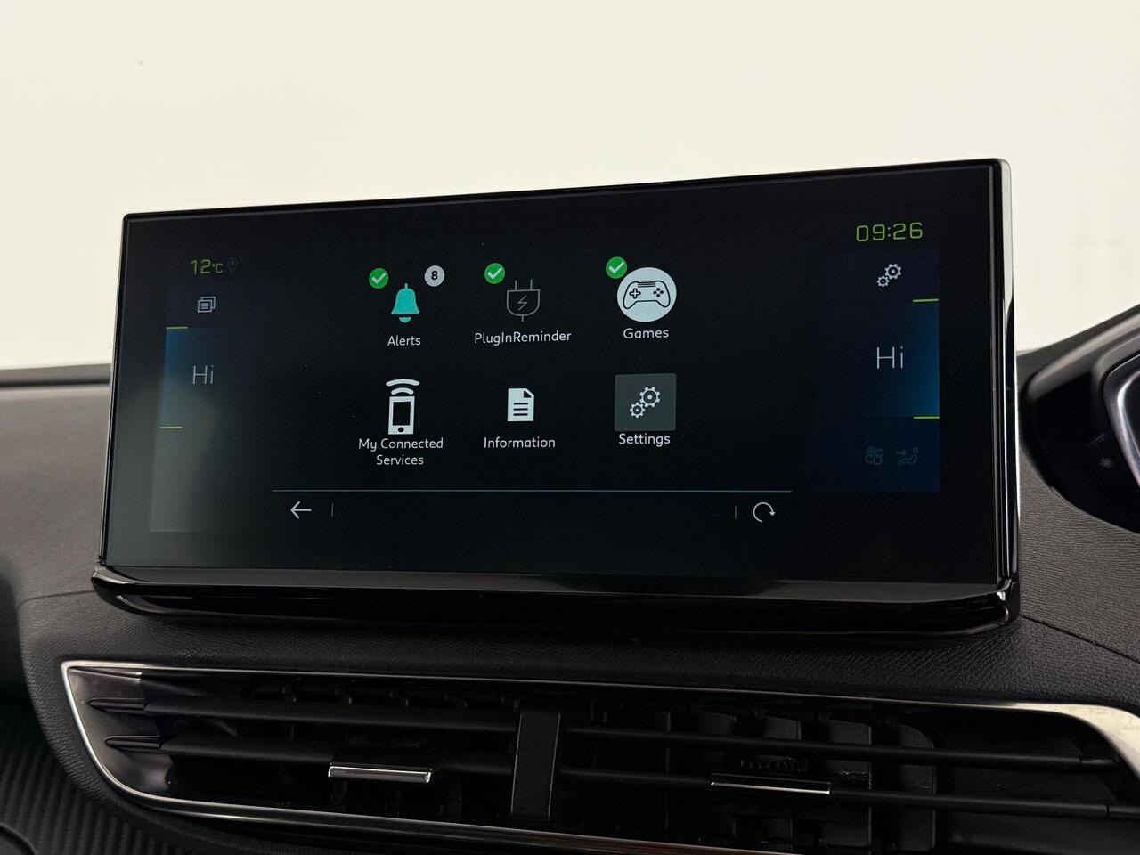Peugeot 3008 thumbnail Infotainment System