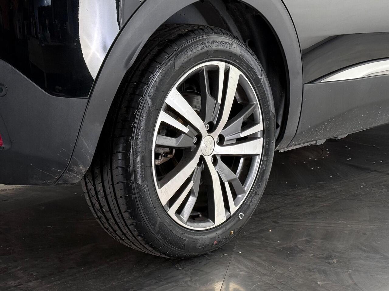 Peugeot 3008 thumbnail Wheel