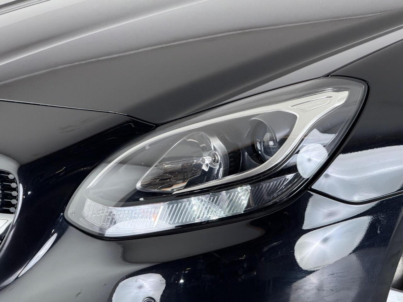 Mercedes-Benz SLC thumbnail Lights Front