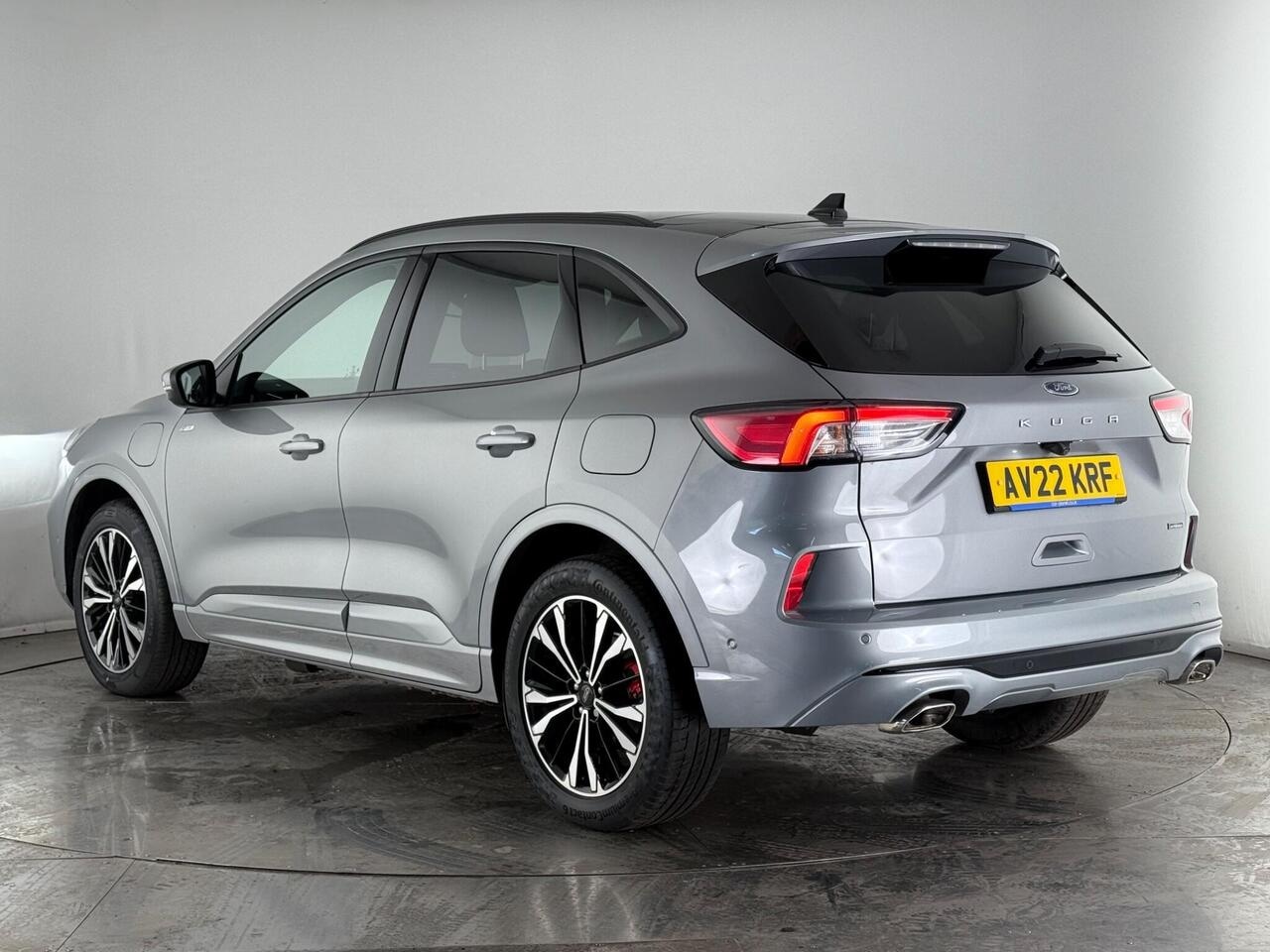 Ford Kuga thumbnail Rear Left