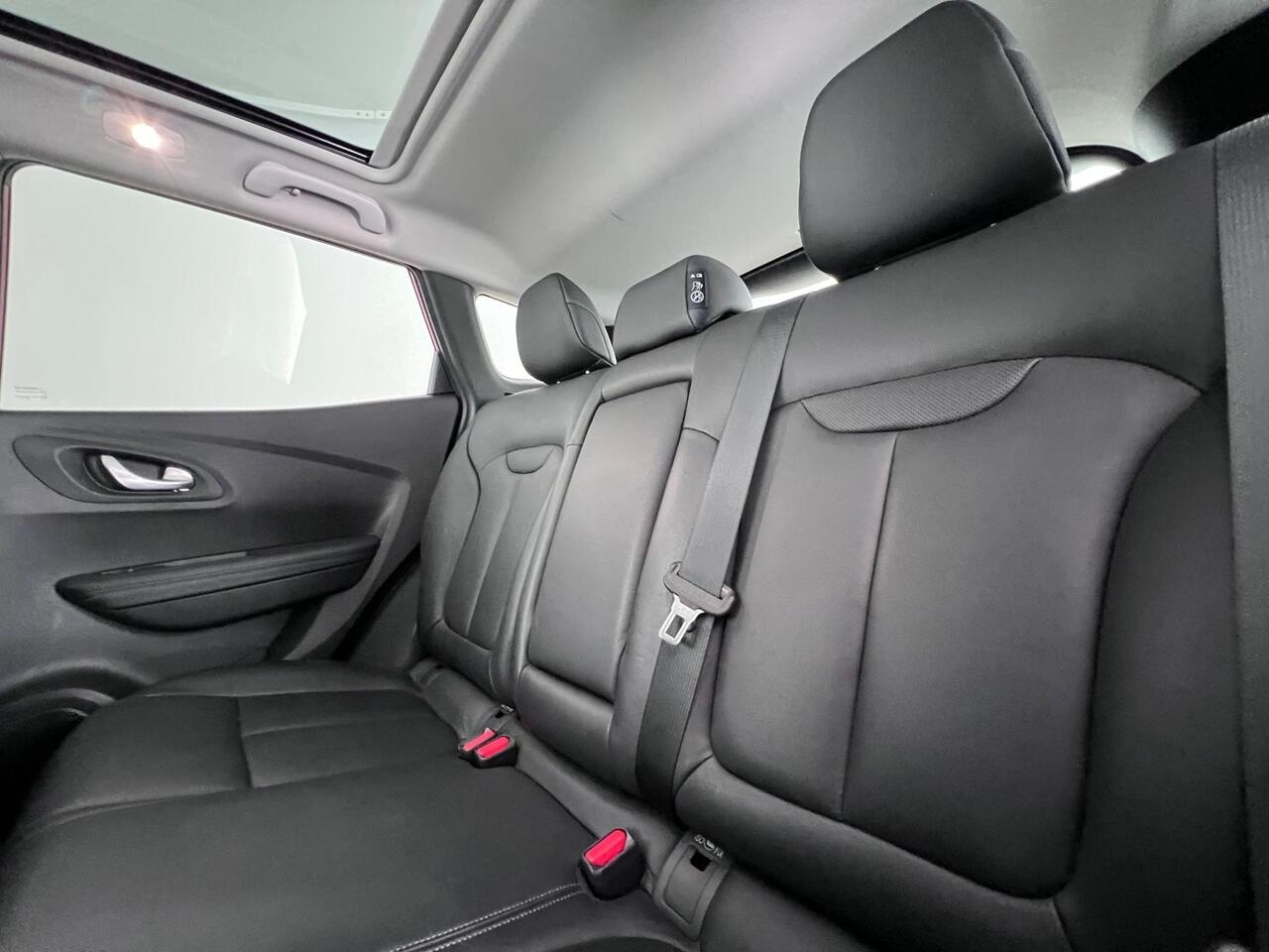 Renault Kadjar thumbnail Seats Rear