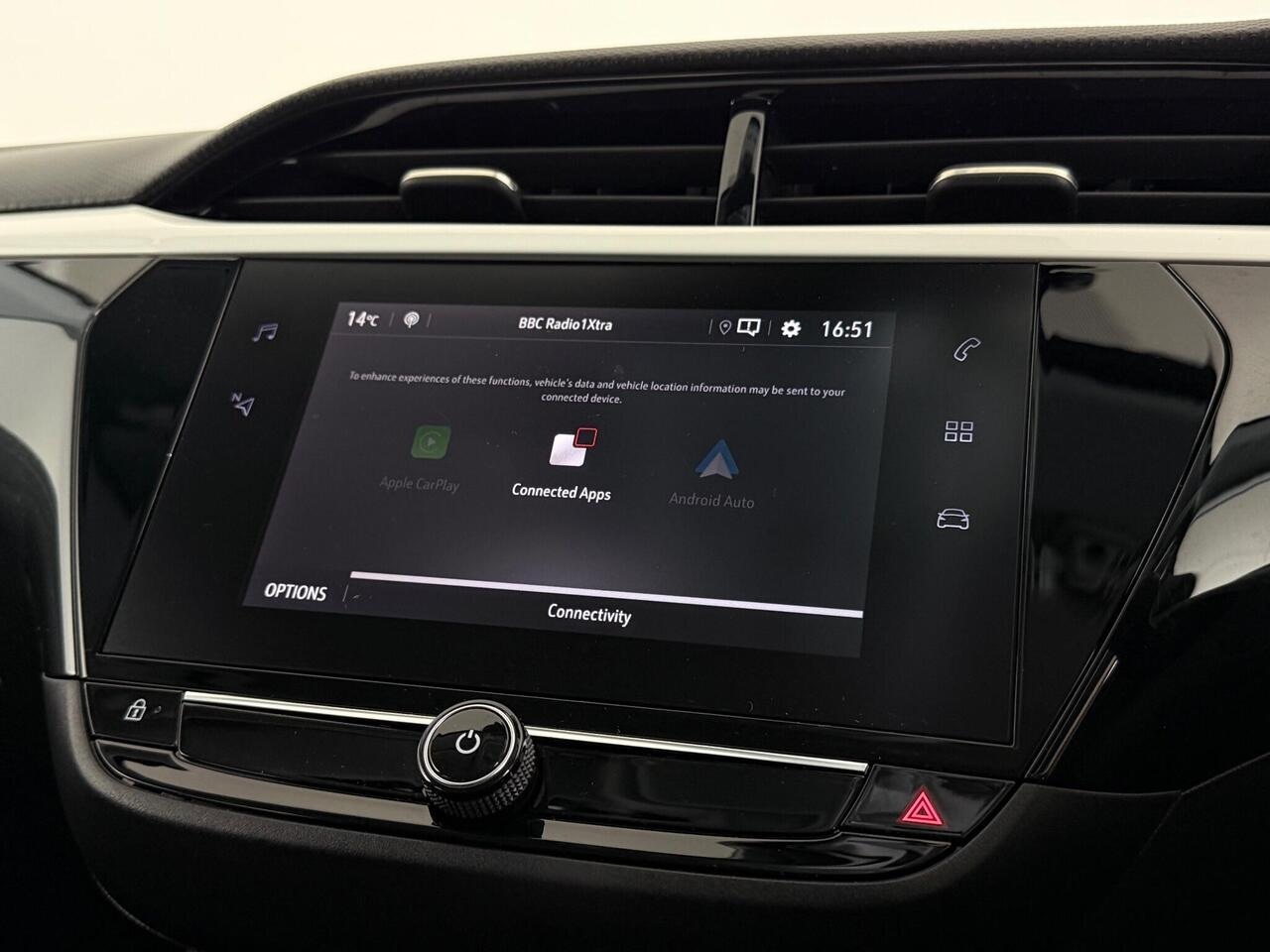 Vauxhall Corsa thumbnail Infotainment System