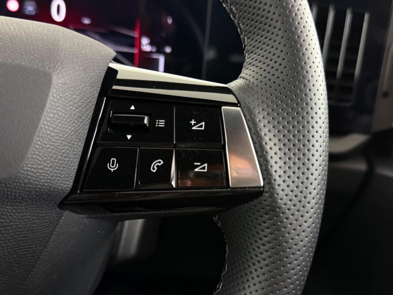 Vauxhall Astra thumbnail Misc Controls