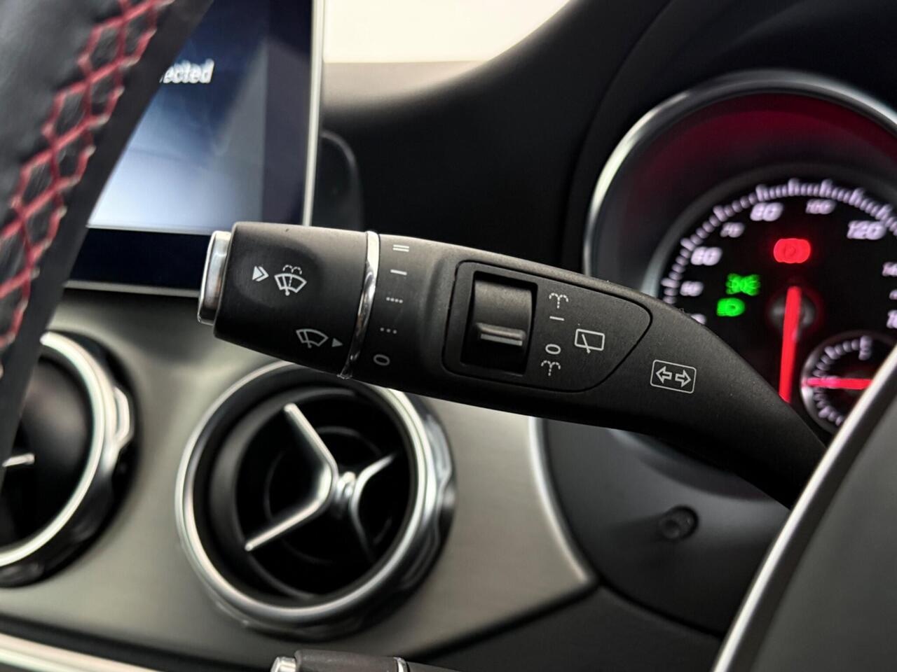 Mercedes-Benz GLA thumbnail Misc Controls