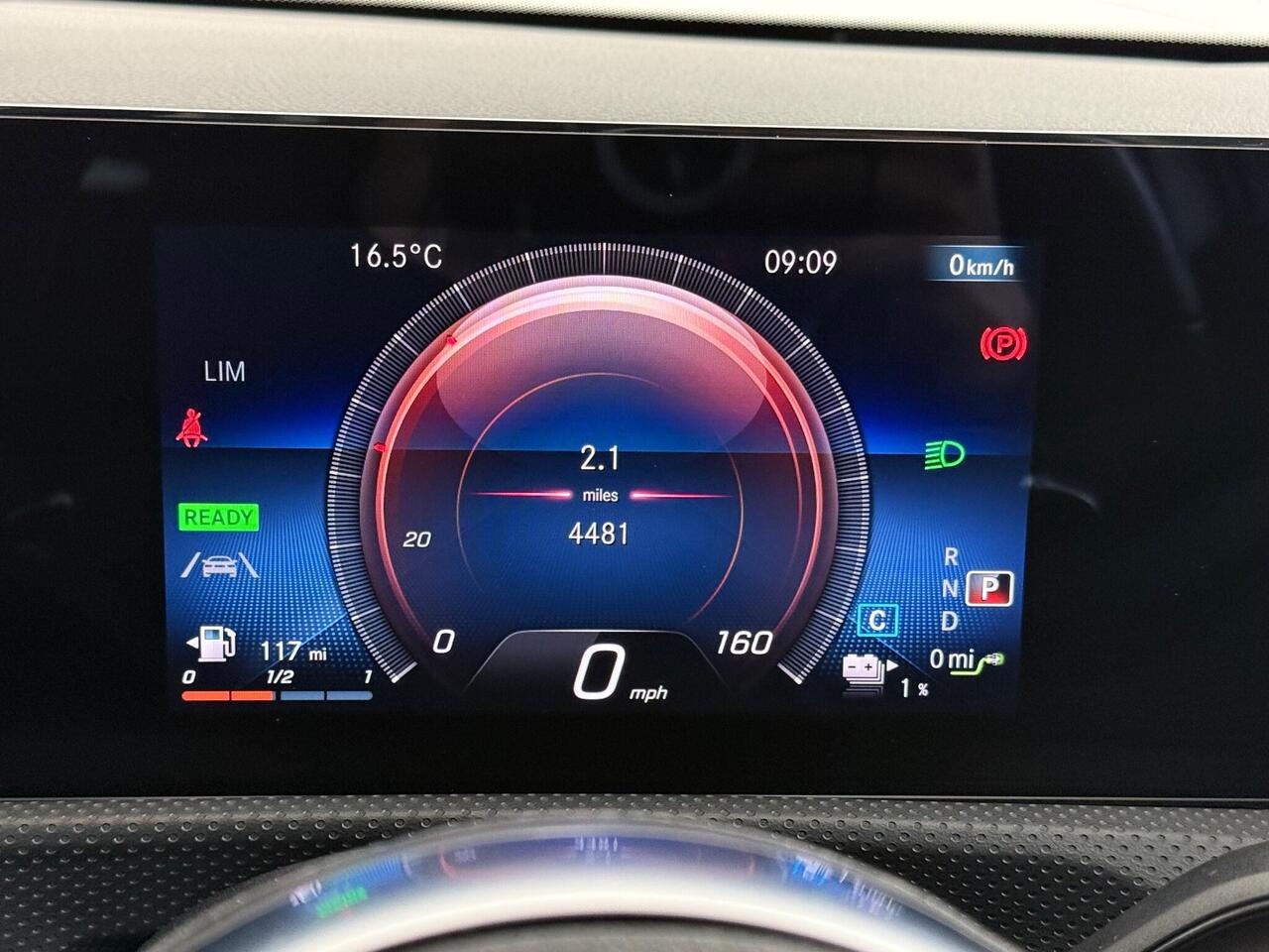 Mercedes-Benz A Class thumbnail Driver Instruments