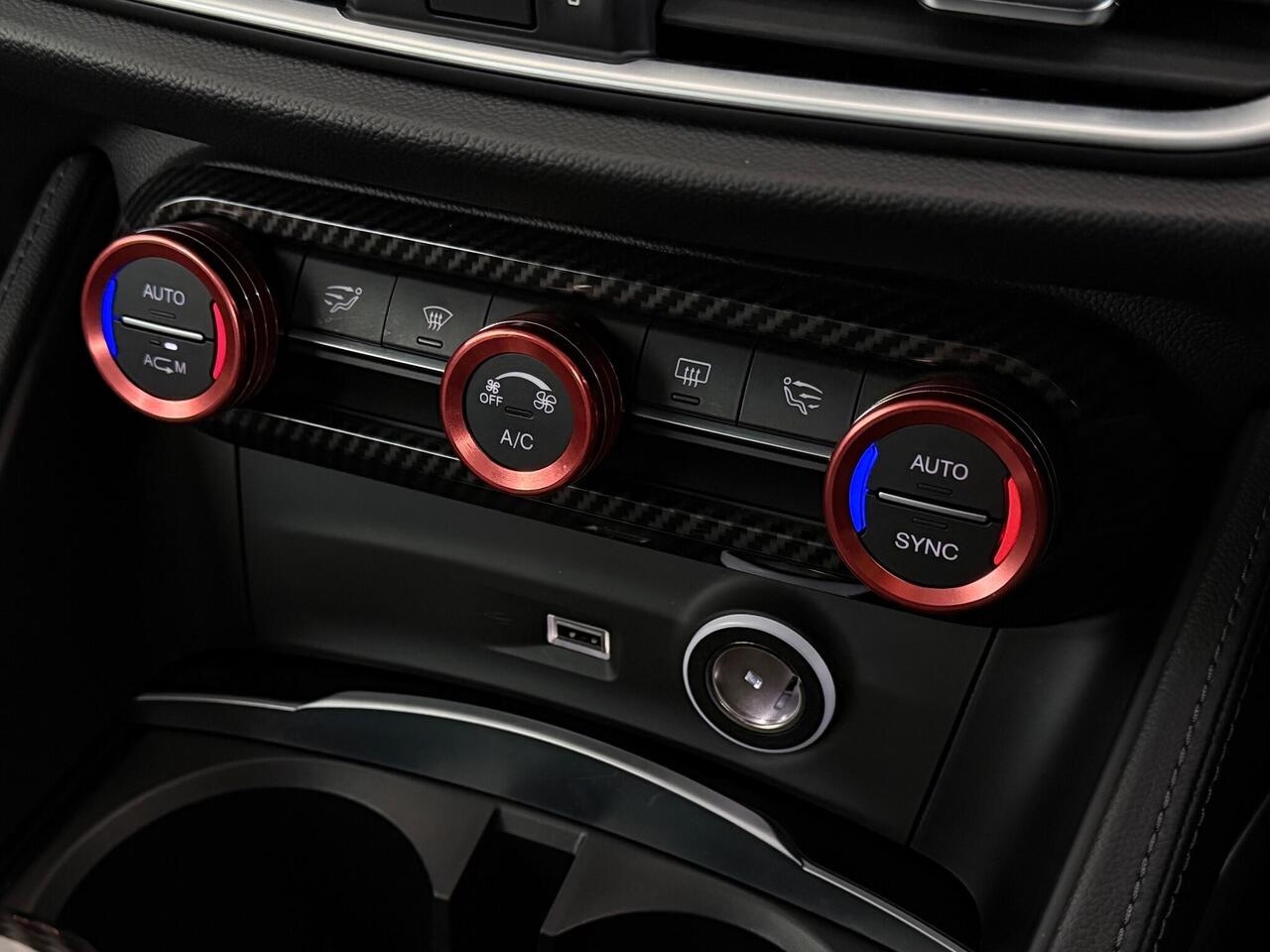 Alfa Romeo Stelvio thumbnail Misc Controls