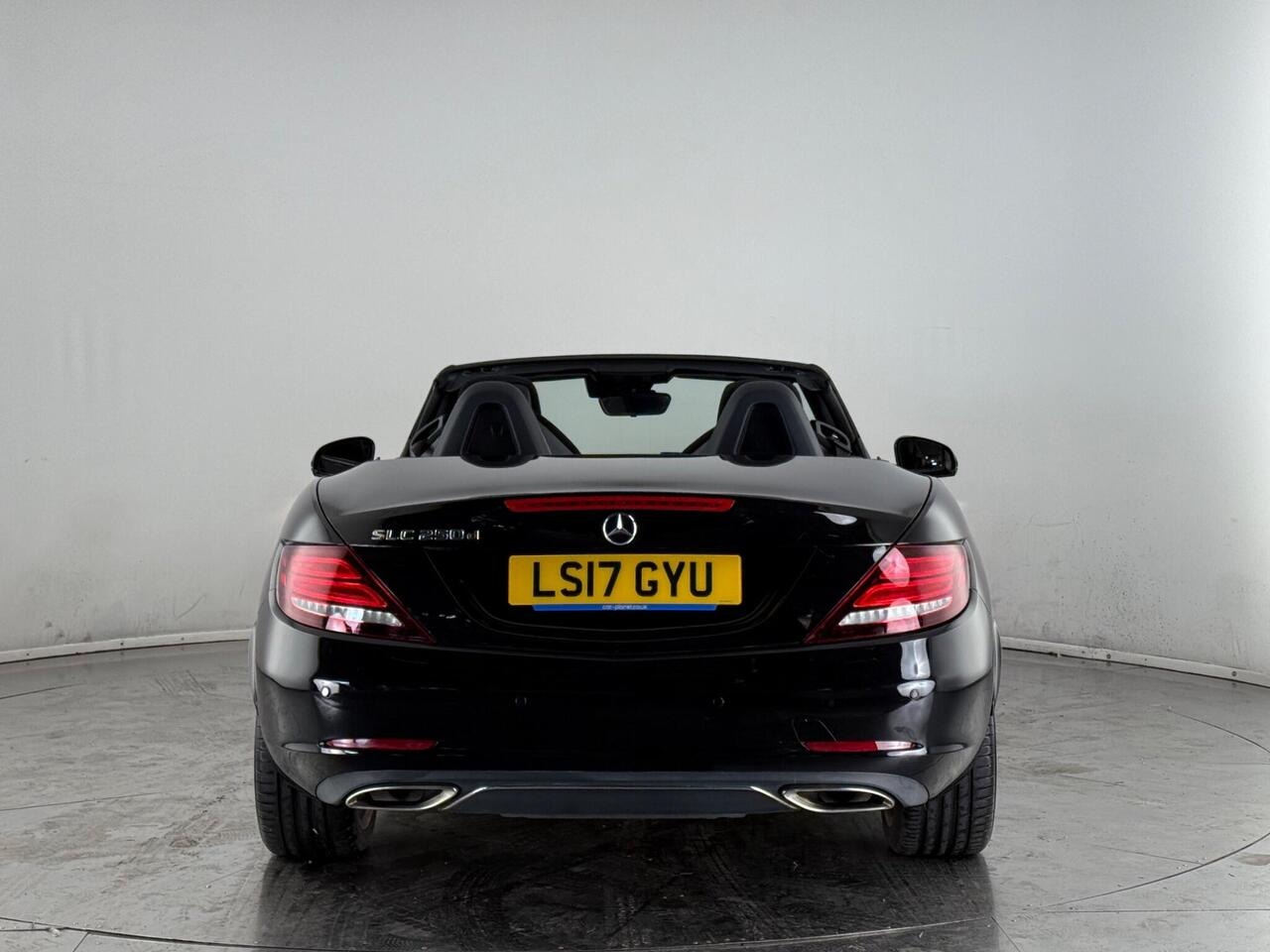 Mercedes-Benz SLC thumbnail Rear