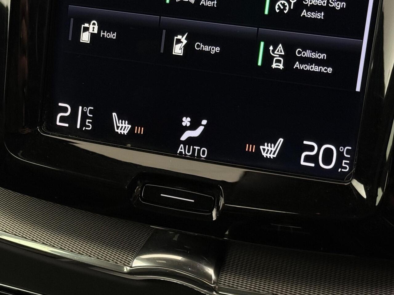 Volvo XC60 thumbnail Misc Controls