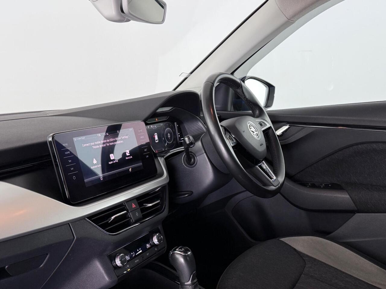 Skoda Kamiq thumbnail Interior Front