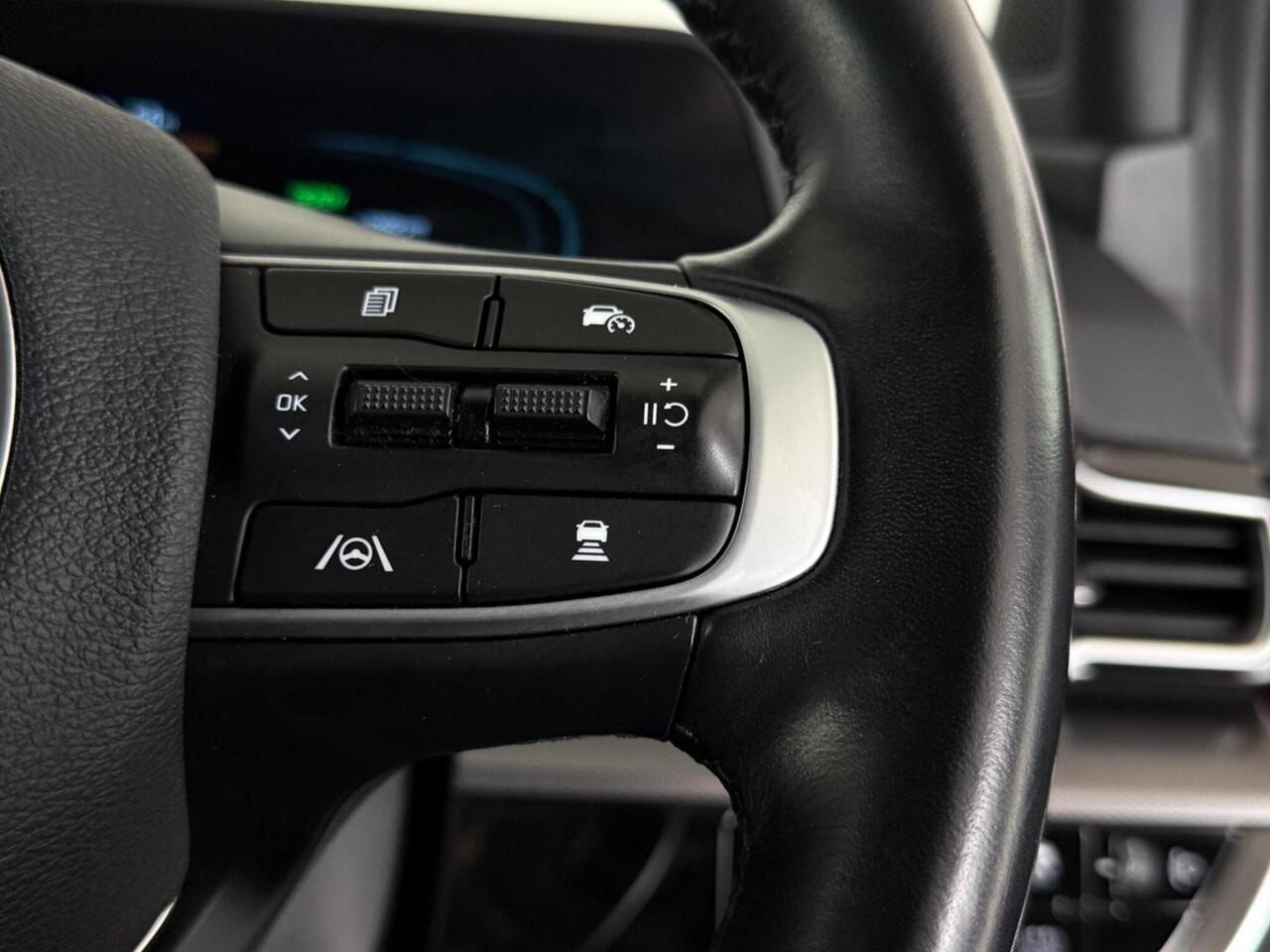 Kia Sportage thumbnail Misc Controls