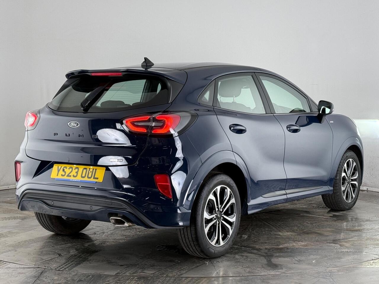 Ford Puma thumbnail Rear Right