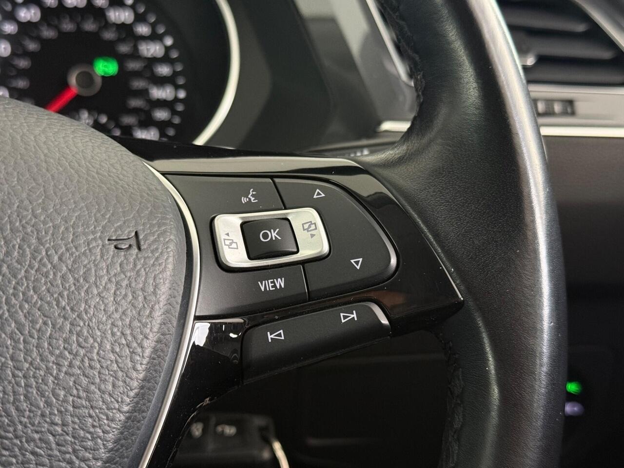 Volkswagen Tiguan Allspace thumbnail Misc Controls