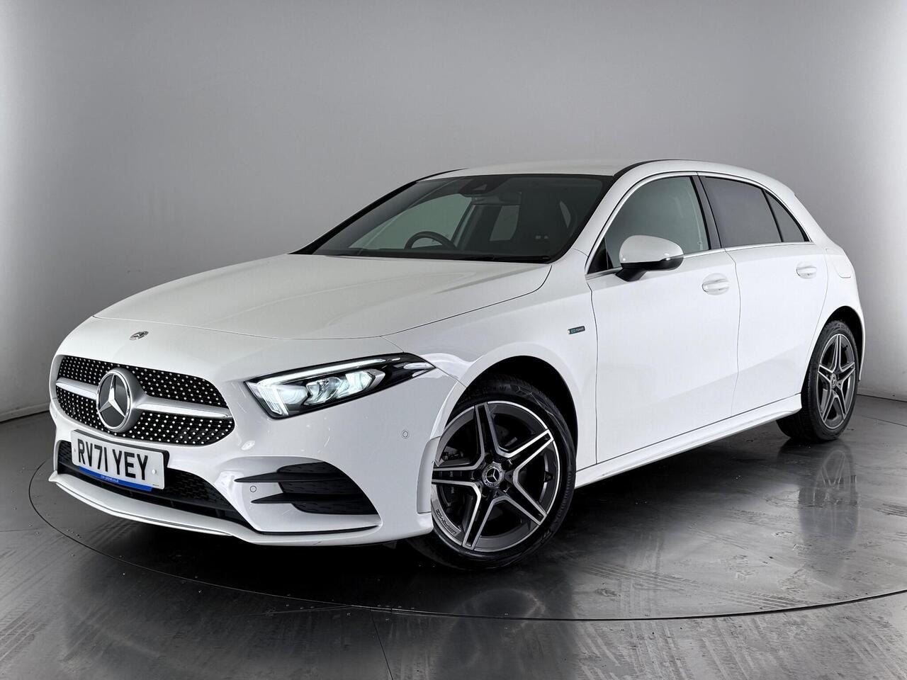 Mercedes-Benz A Class thumbnail Front Left