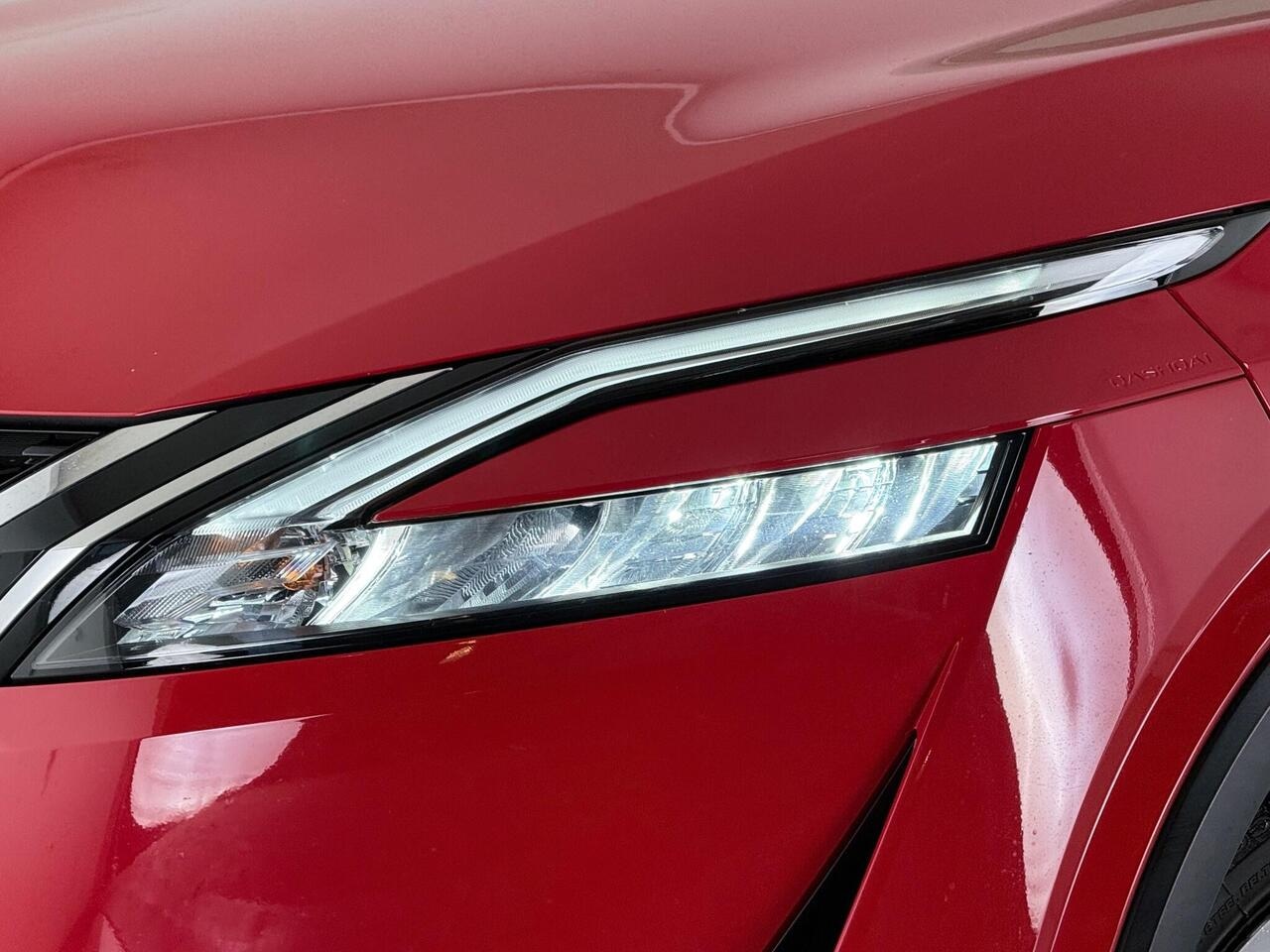 Nissan Qashqai thumbnail Lights Front