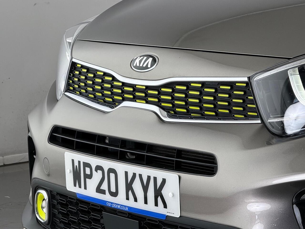 Kia Picanto thumbnail Badge Exterior