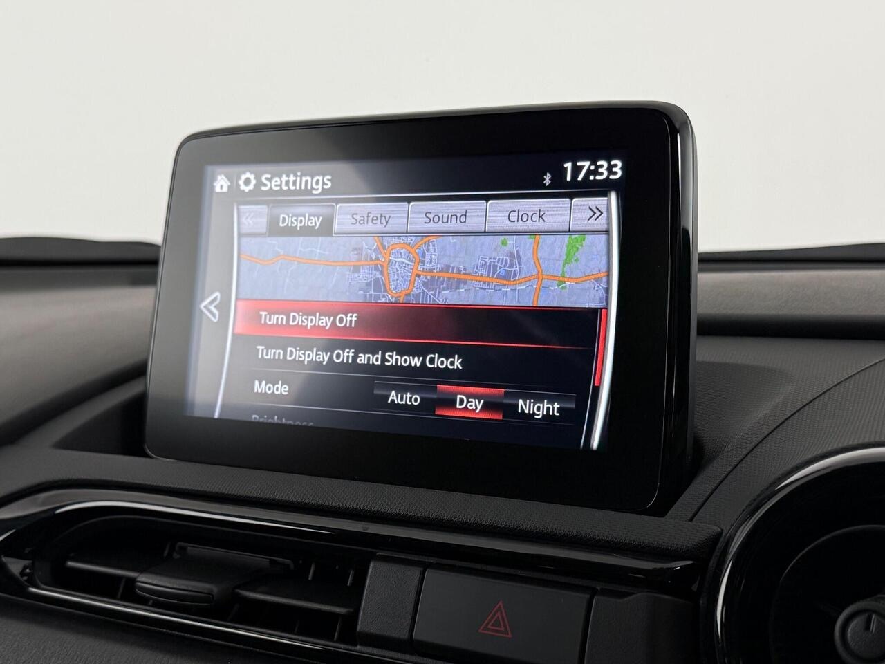 Mazda MX-5 thumbnail Infotainment System