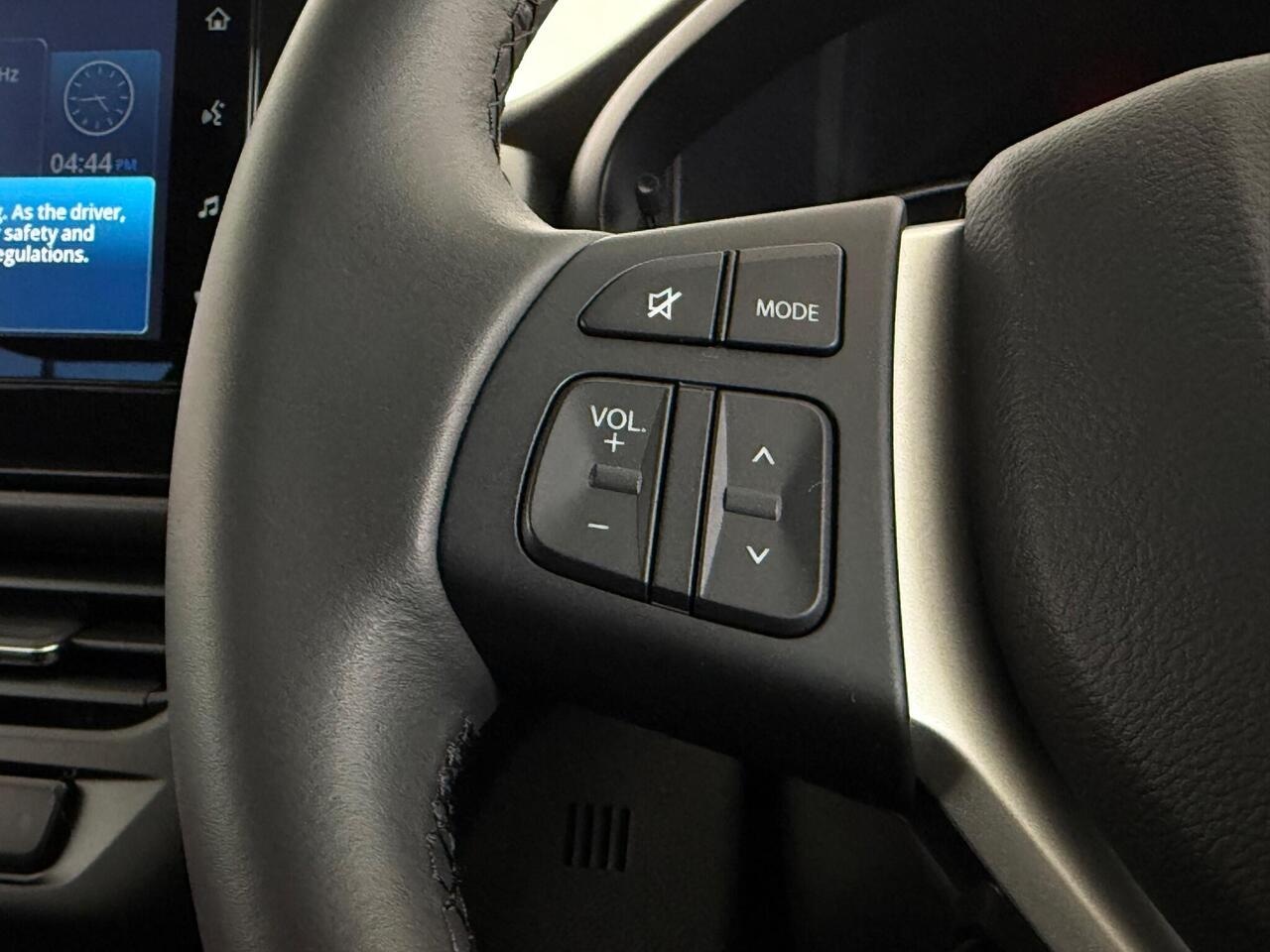 Suzuki S-Cross thumbnail Misc Controls