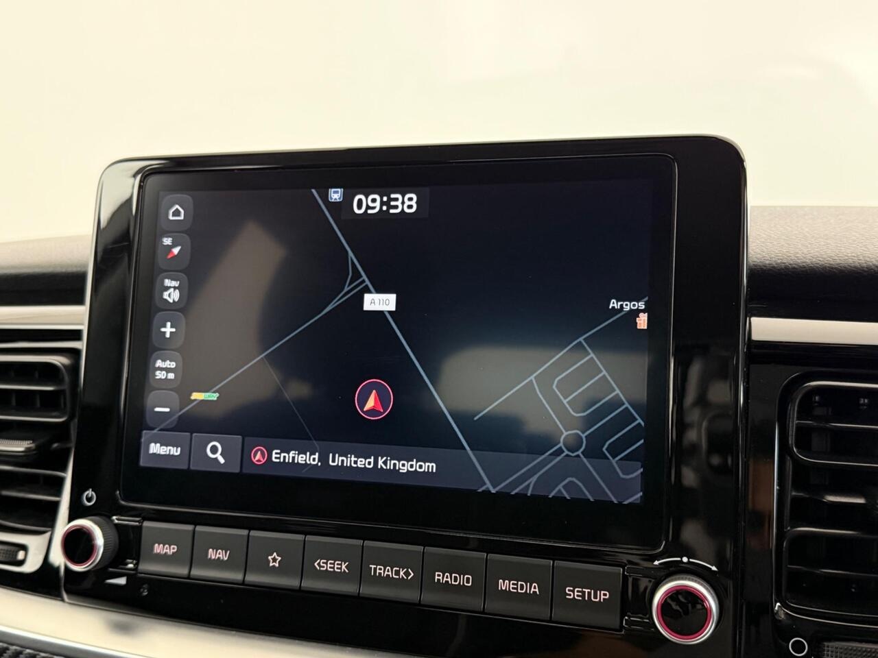 Kia Stonic thumbnail Infotainment System