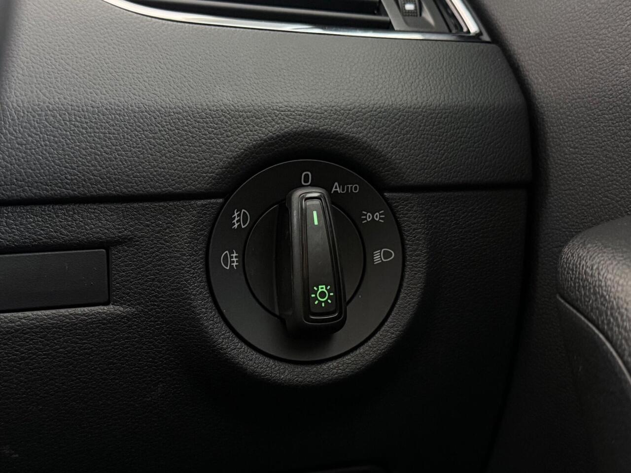 Skoda Octavia thumbnail Misc Controls