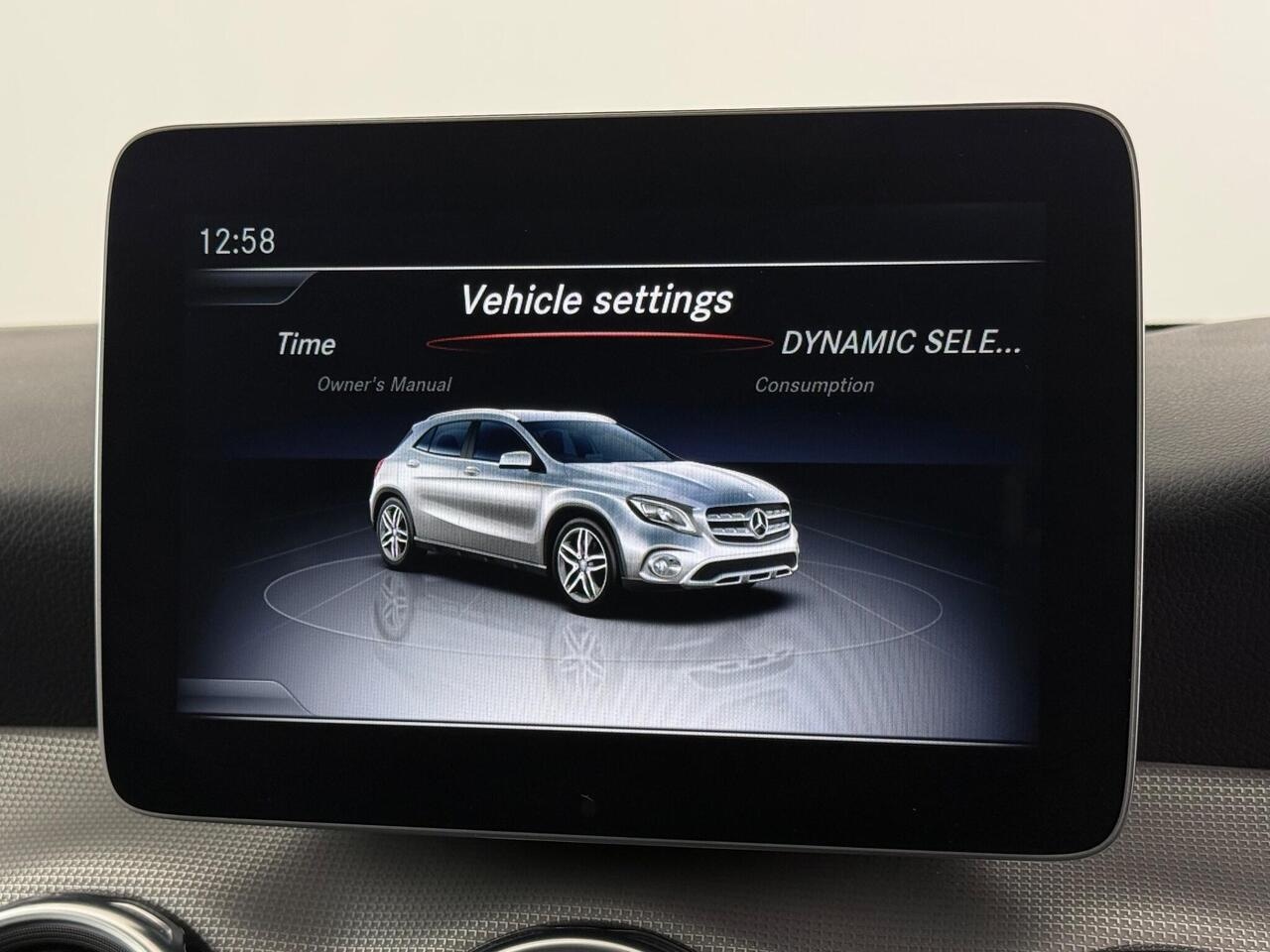 Mercedes-Benz GLA thumbnail Infotainment System