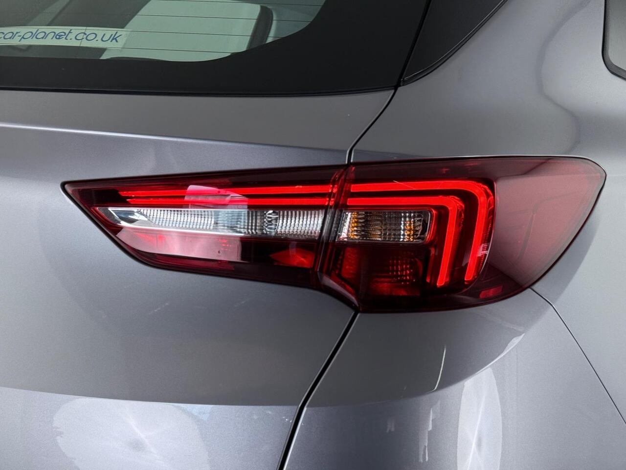 Vauxhall Grandland X thumbnail Lights Rear