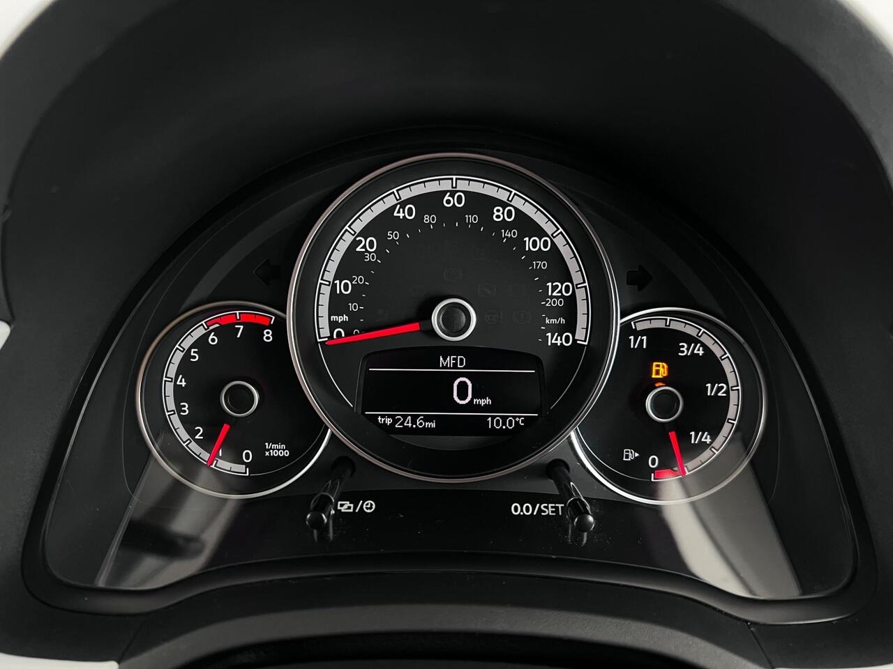 Volkswagen up! thumbnail Driver Instruments