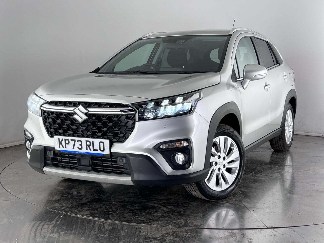 Suzuki S-Cross thumbnail Front Left