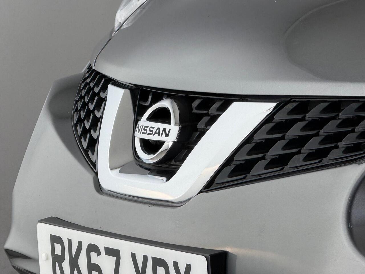 Nissan Juke thumbnail Badge Exterior