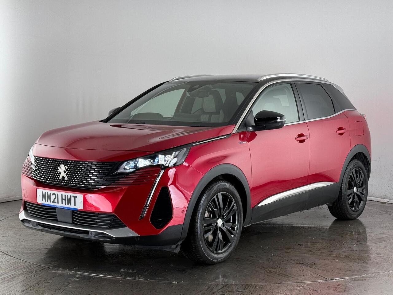 Peugeot 3008 thumbnail Front Left