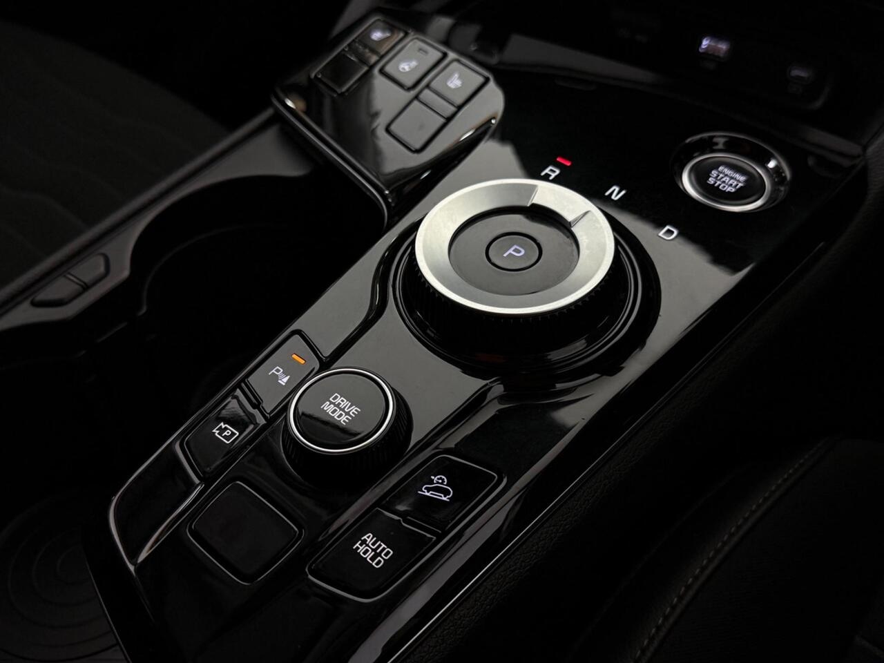 Kia Sportage thumbnail Interior Front