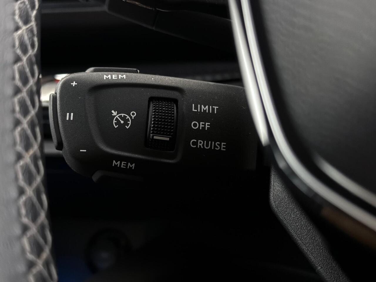 Peugeot 3008 thumbnail Misc Controls