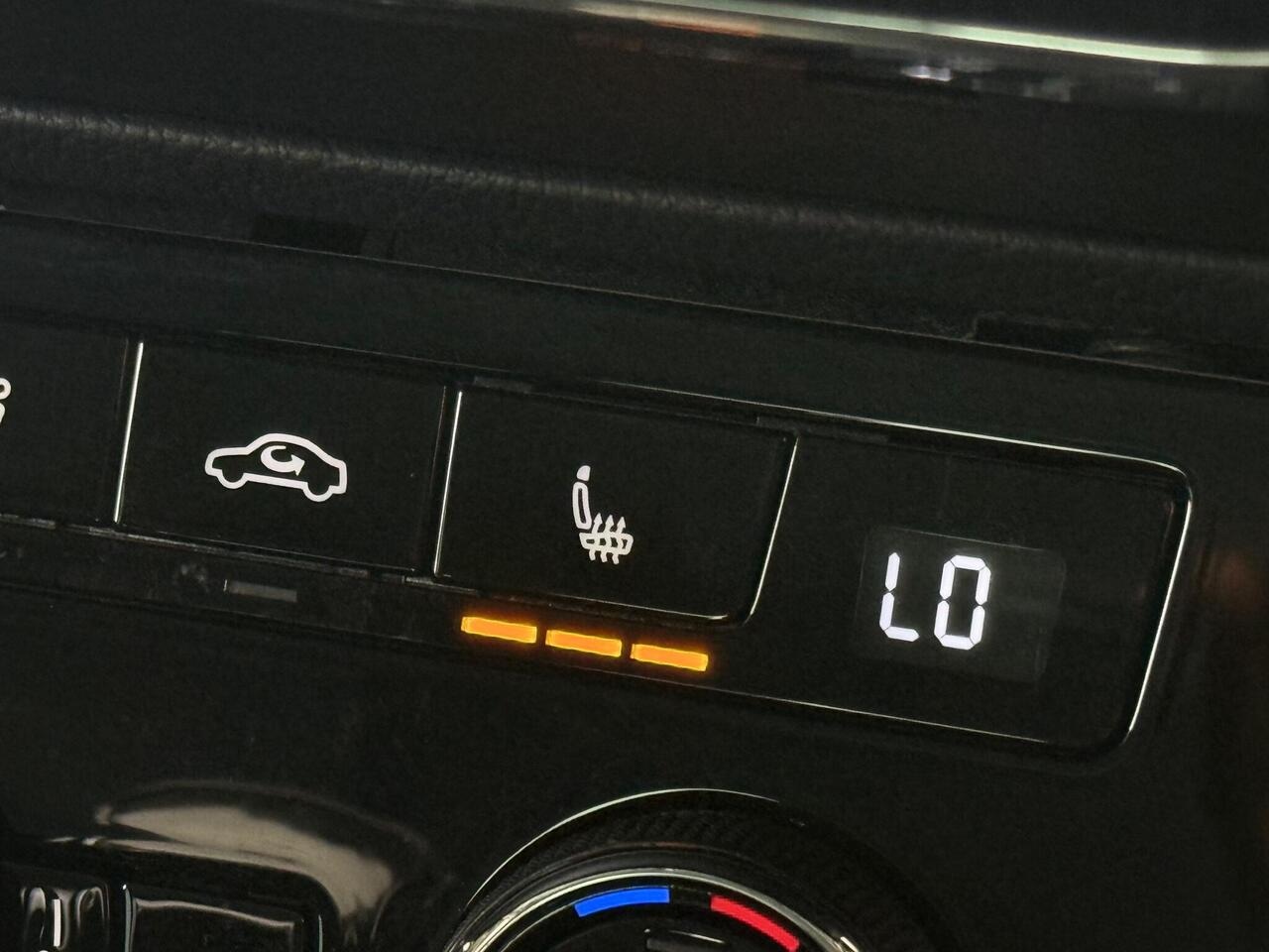 Skoda Superb thumbnail Misc Controls