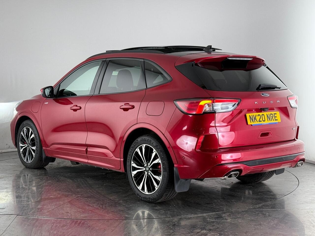 Ford Kuga thumbnail Rear Left