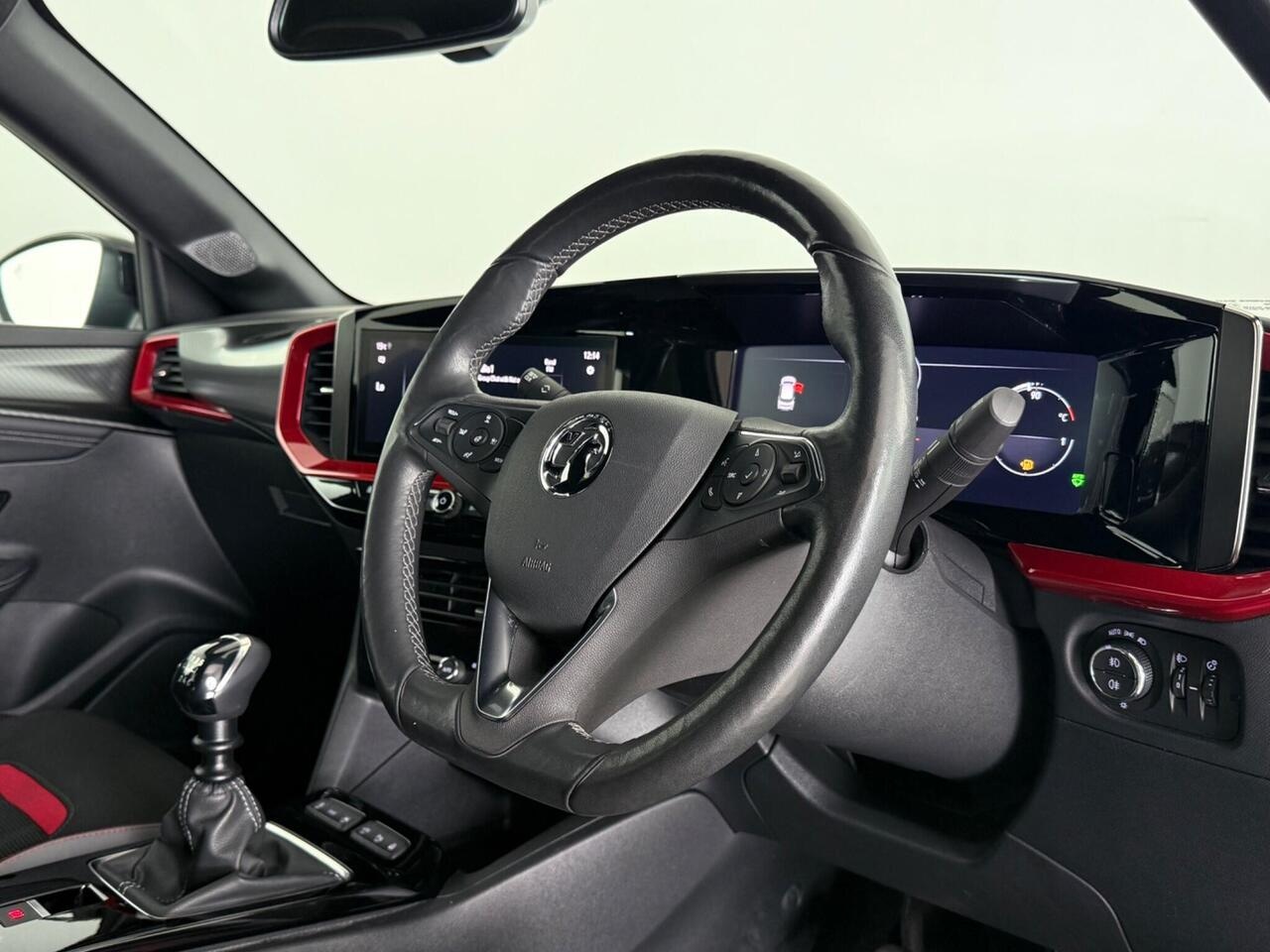 Vauxhall Mokka thumbnail Interior Front