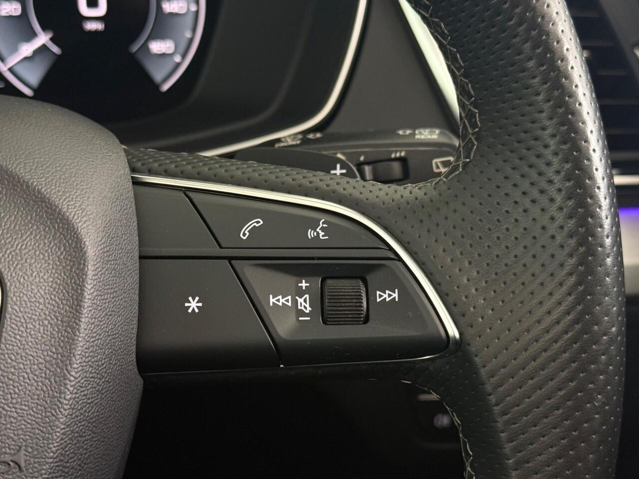 Audi Q5 thumbnail Misc Controls