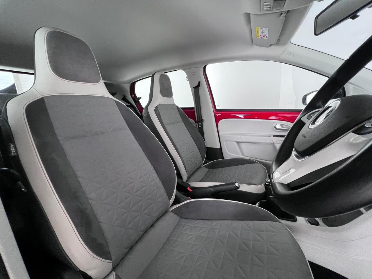 Volkswagen up! thumbnail Seat Driver