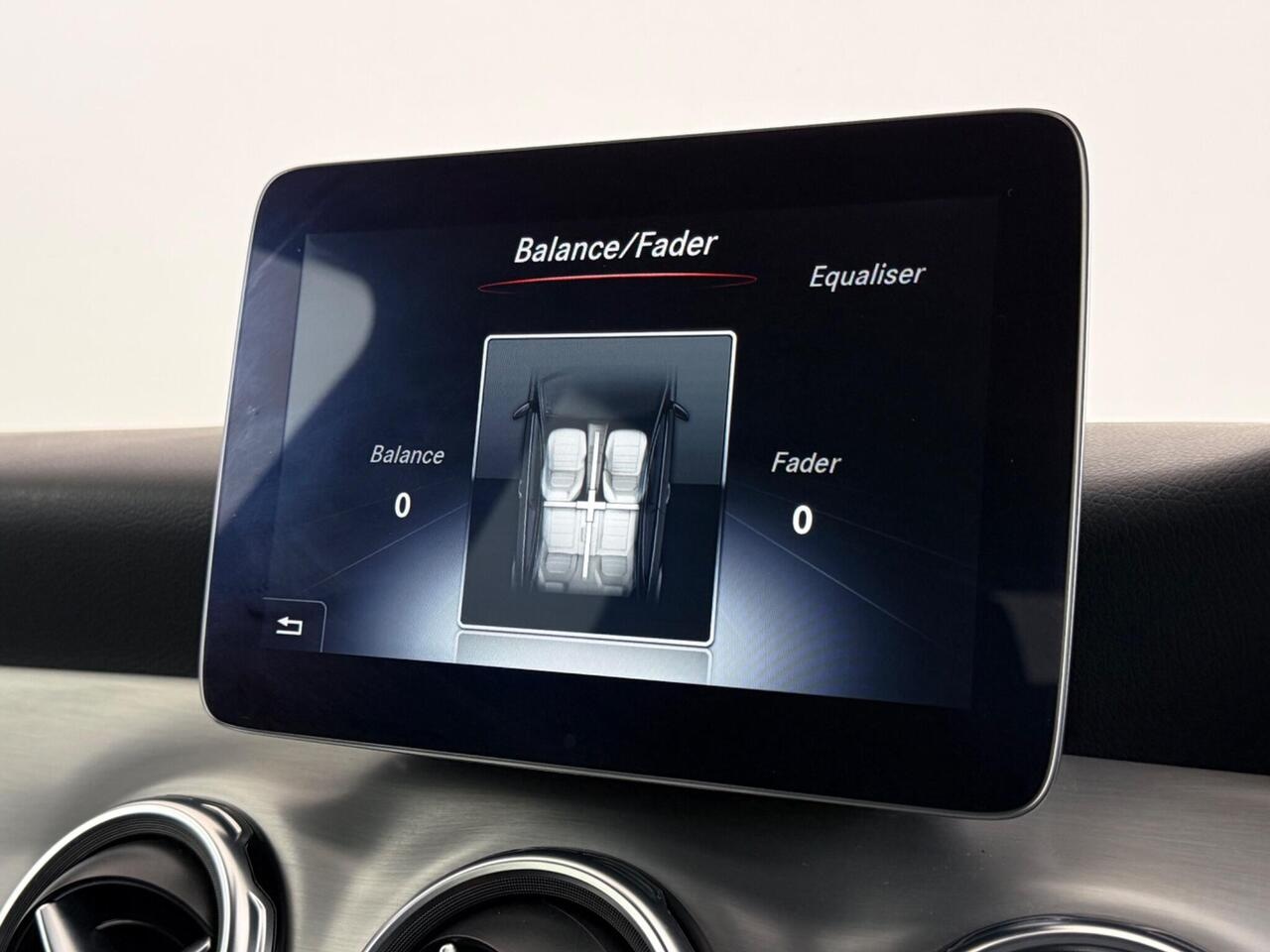 Mercedes-Benz GLA thumbnail Infotainment System