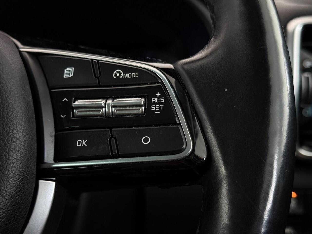 Kia Sportage thumbnail Misc Controls