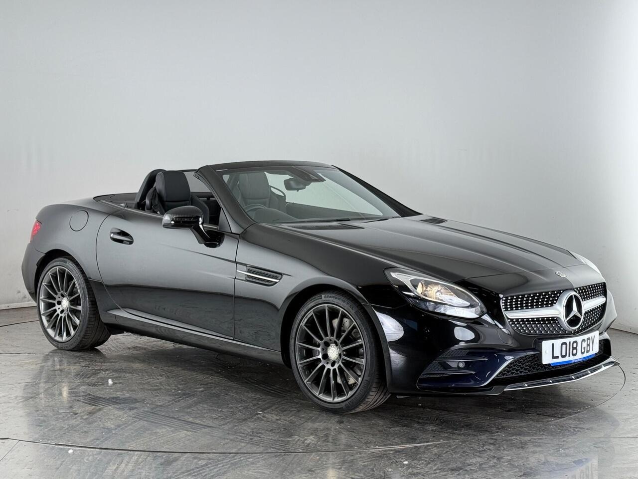 Mercedes-Benz SLC thumbnail Front Right