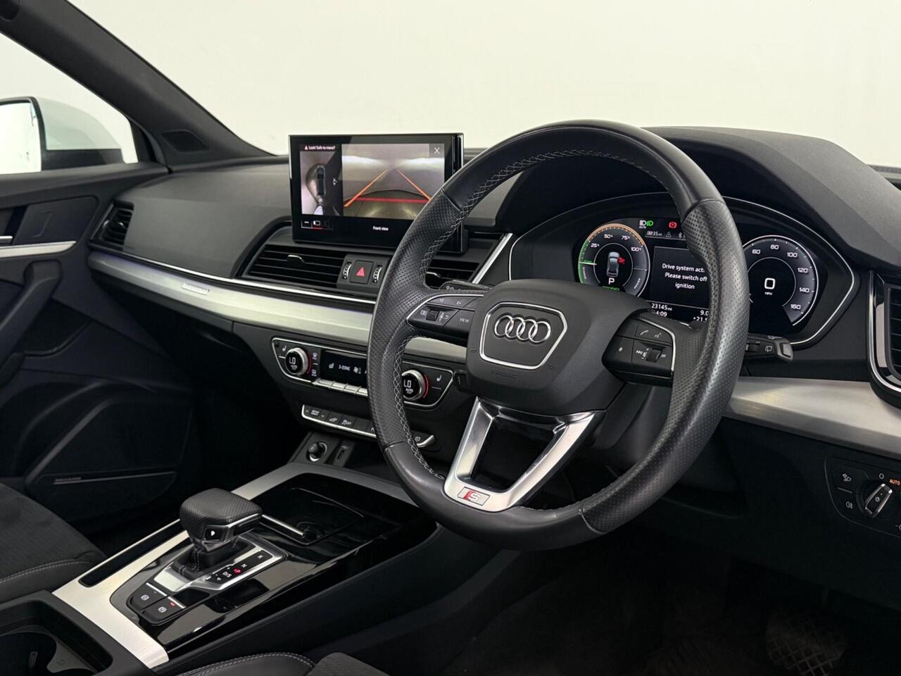 Audi Q5 thumbnail Steering Wheel