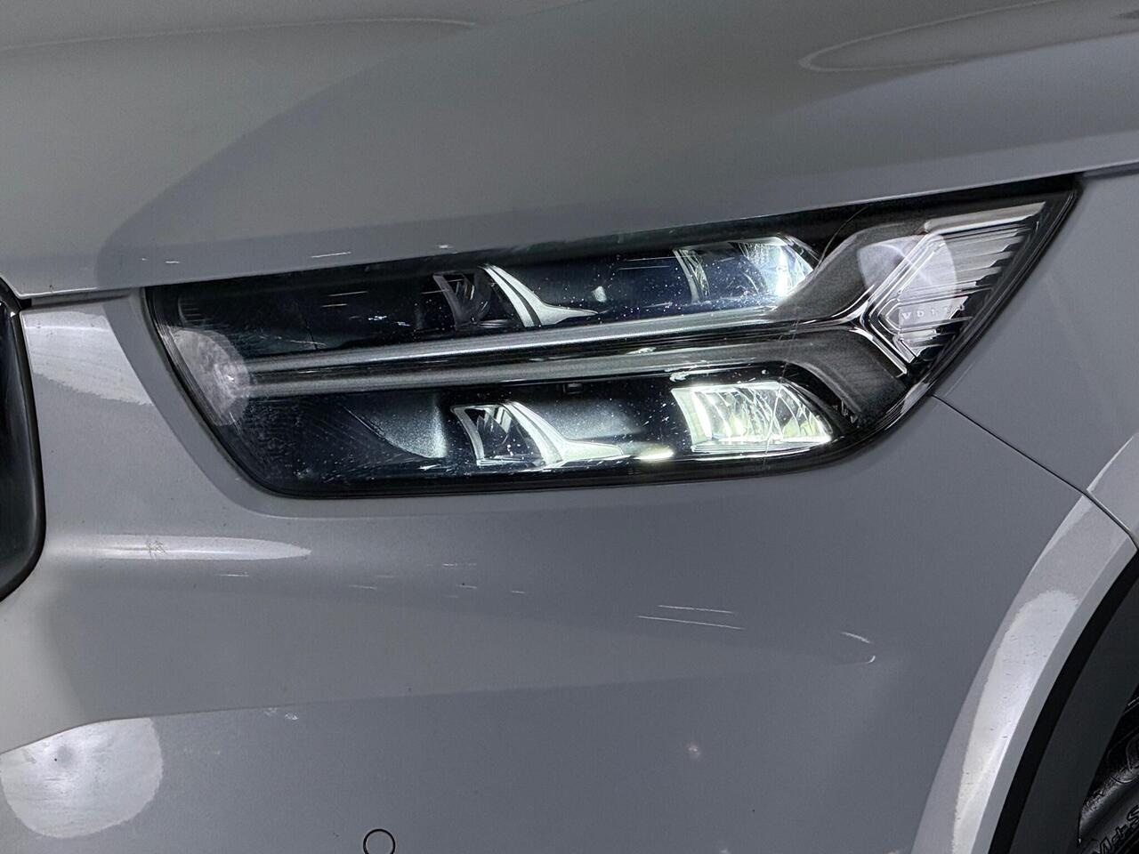 Volvo XC40 thumbnail Door Interior