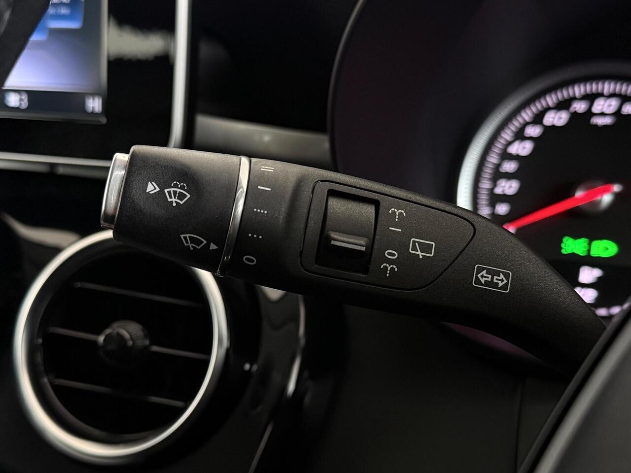 Mercedes-Benz GLC thumbnail Misc Controls